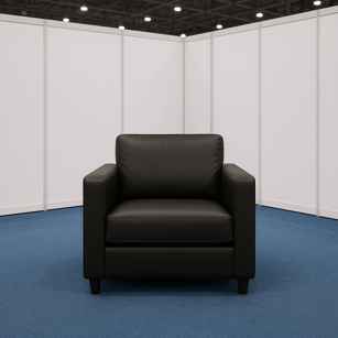 Fuar standında kurulu VIP koltuk kiralama hizmeti, cam masa ve lounge oturma grubu.