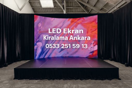 Ankara indoor organizasyonlar için kavisli LED ekran ve sahne kiralama hizmeti